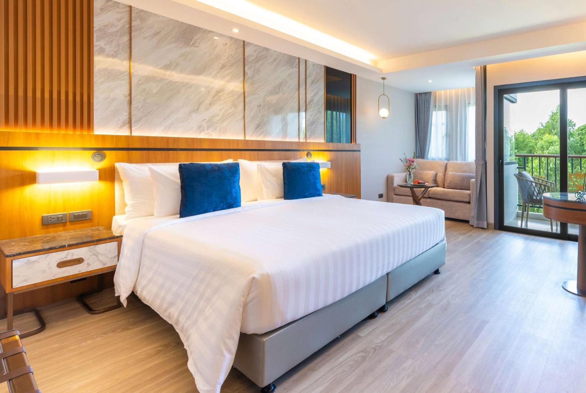 Hotel Wyndham Jomtien Pattaya à Na Chom Thian Extérieur photo